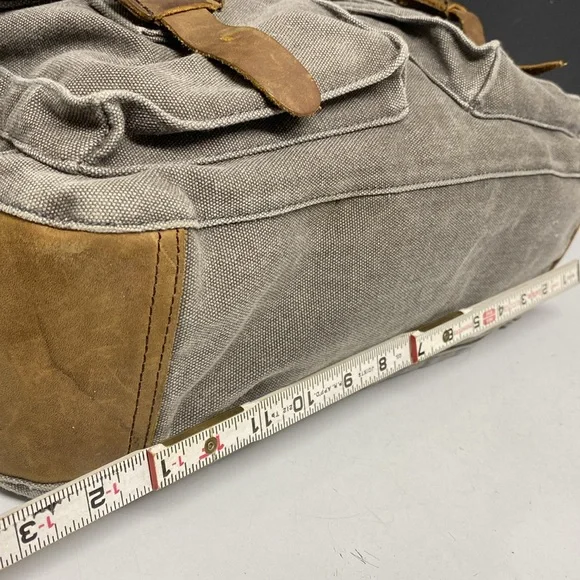 Berchirly Canvas Crossbody Bag - Picture 12 of 17